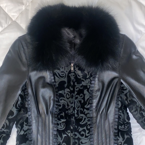 𝑅𝑎𝑏𝑏𝑖𝑡 𝑎𝑛𝑑 𝑐𝑜𝑤 𝐿𝑒𝑎𝑡ℎ𝑒𝑟 𝐽𝑎𝑐𝑘𝑒𝑡 - Picture 4 of 8